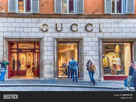 gucci roma via del corso|Gucci shop rome.